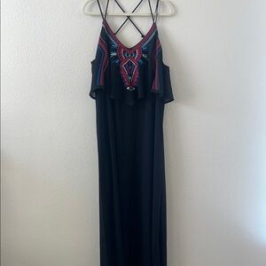 Elegant Black Maxi Dress with Embroidered Detail
